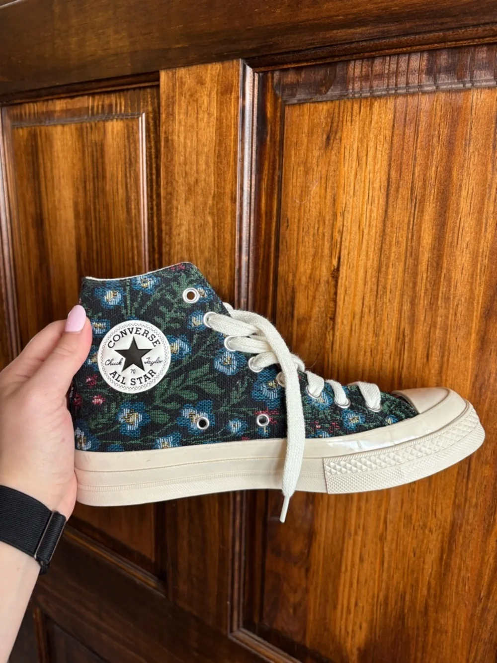 Women’s Converse Chuck 70 Tapestry High Top Sneakers - Picture 2 of 8